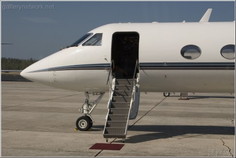 gulfstream jet door