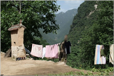 laundry hanging